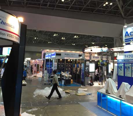 図1 SEMICON Japan開催前日の準備風景