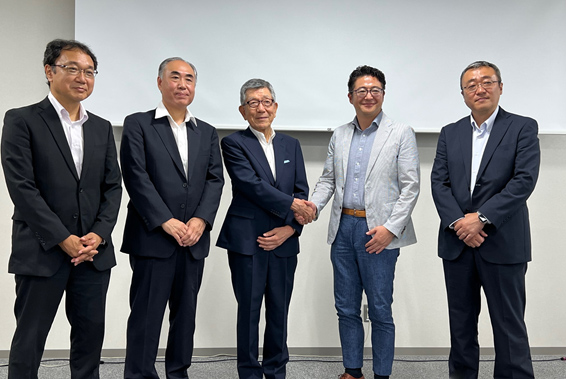 レゾナックのエコシステムにオーク製作所が参加