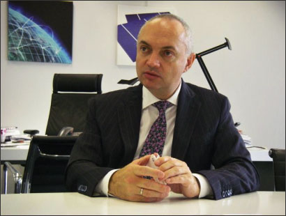 図1 IMEC CEOのLuc van den Hove氏