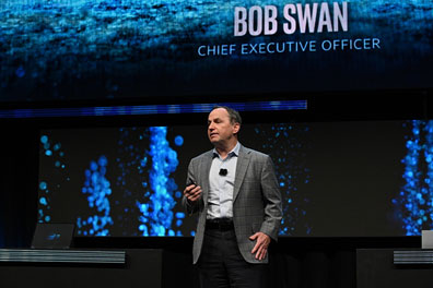 図1　Intel CEOのBob Swan氏　出典：Intel Corp.