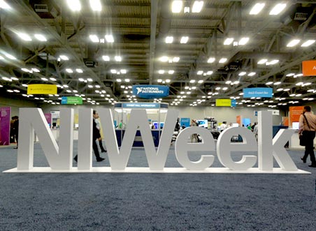 図1 National Instruments主催のNIWeek 2019の展示会場風景 NIWeek 2019会場にて撮影