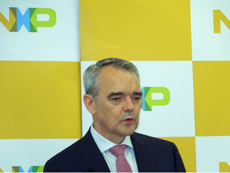 図1 NXP Semiconductor社Automotive Microcontrollers and Processors部門マーケティング&ディストリビューション担当副社長のRoss McOuat氏