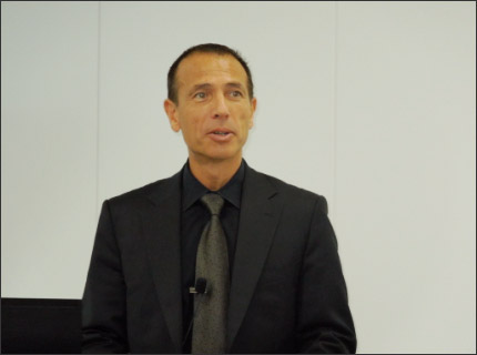 図1 Tabula社マーケティング担当のAlain Bismuth氏